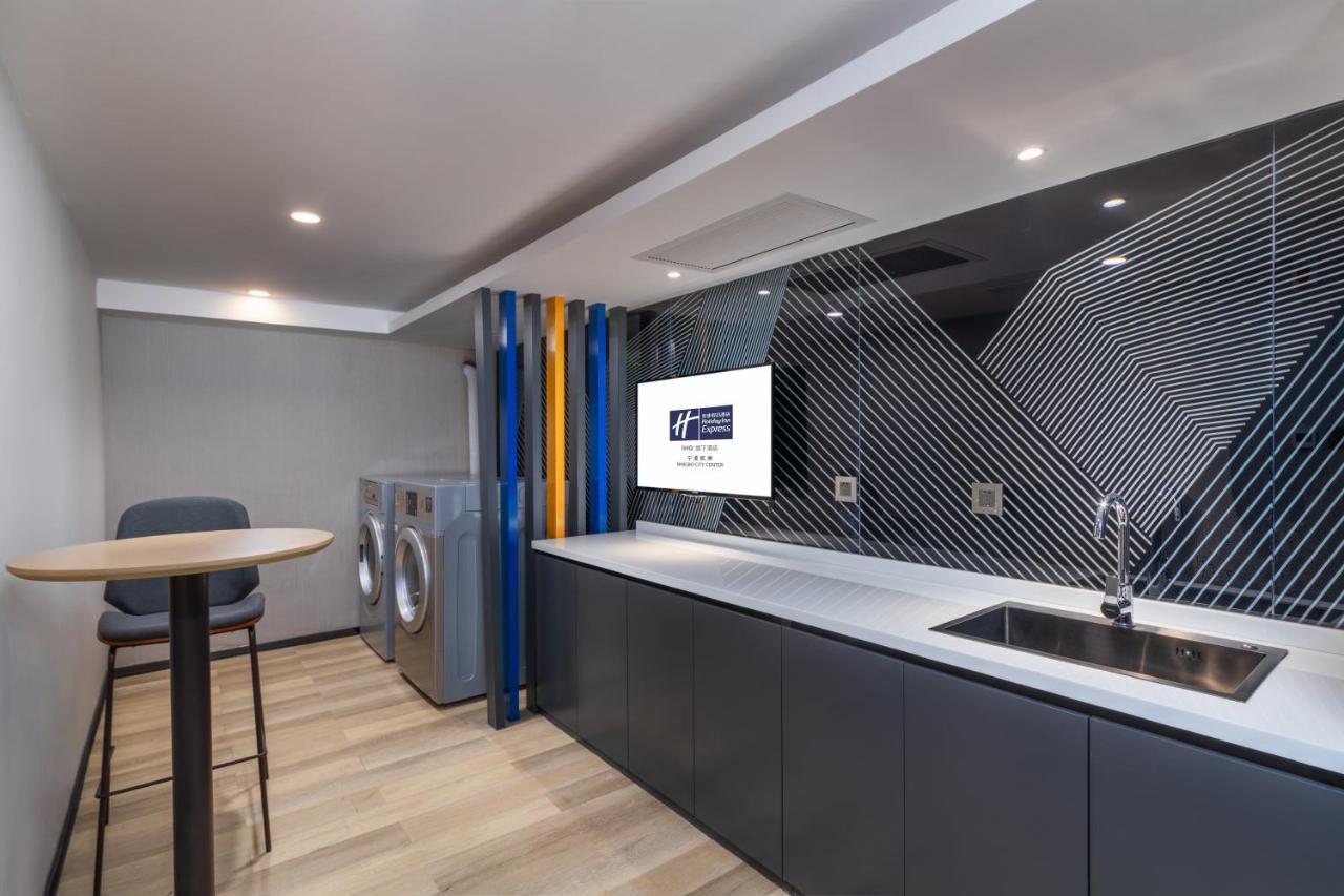 Holiday Inn Express Ningbo City Center By Ihg ภายนอก รูปภาพ